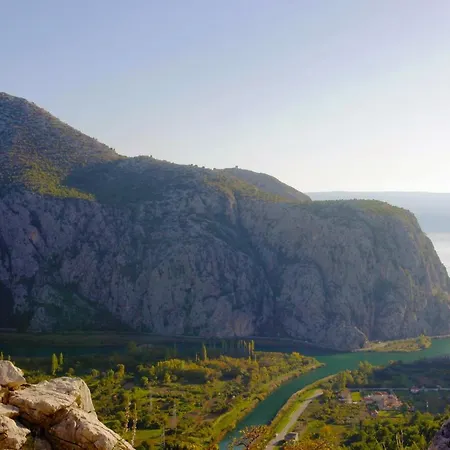 Nature Daire Omiš